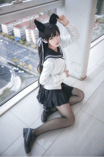 碧蓝航线:爱宕vs高雄jk犬娘cosplay