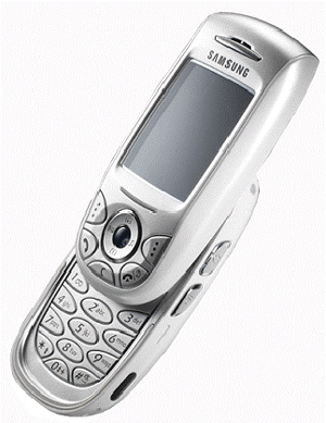 三星e808:滑出时尚经典