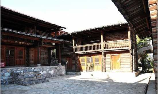 普米族是我国五十六个民族的一员,他与其他兄弟民族有