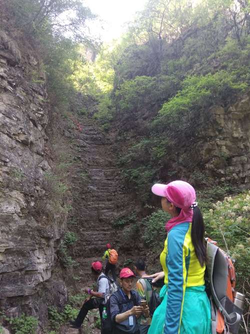 易县兴阳山