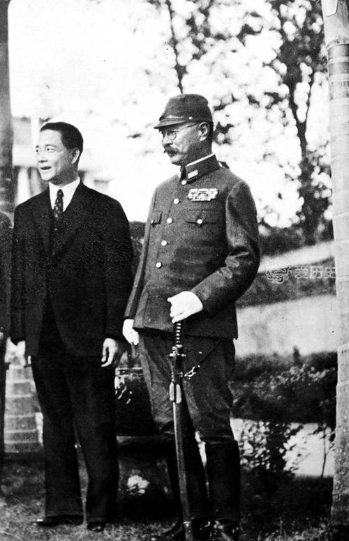 原创老照片:1940年叛国后的汪精卫 与各地汉奸沆瀣一气 全是民族罪人