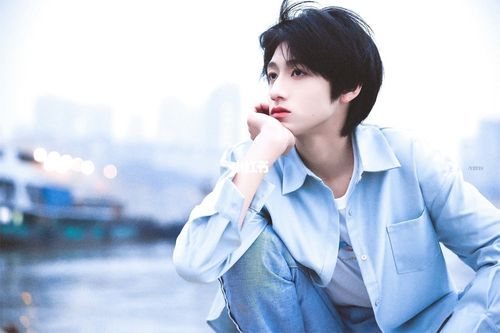 壁纸||tf家族朱志鑫_壁纸_汤姆·福特怎么样_夏天去哪