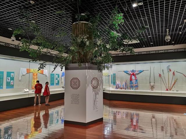 武进博物馆"腔调——常州锡剧艺术特展"夜场开展