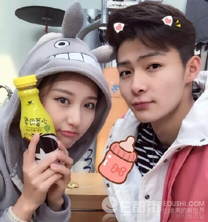 网传张铭恩的女朋友叫张鑫,不过也只是小道消息,因为目前并没得到确切