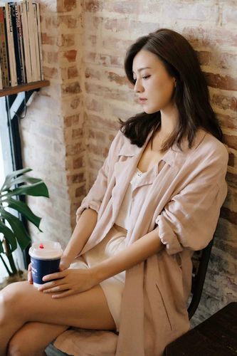 傅晶最新写真:惬意唯美释放文艺浪漫