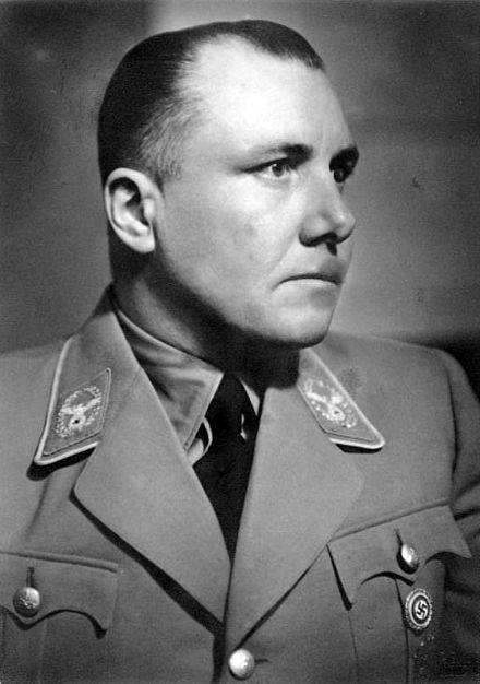  p>马丁·鲍曼(martin bormann,1900年6月17日——1945年5月2日或1900
