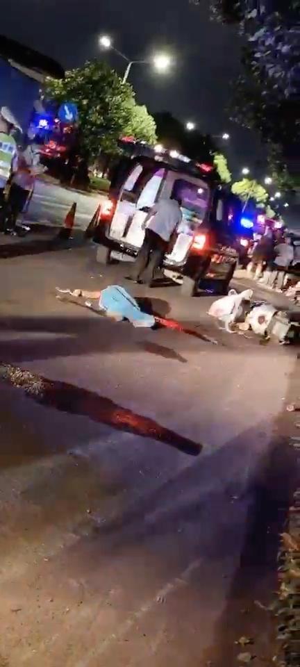 柳市智广国道那边发生车祸女子当场死亡