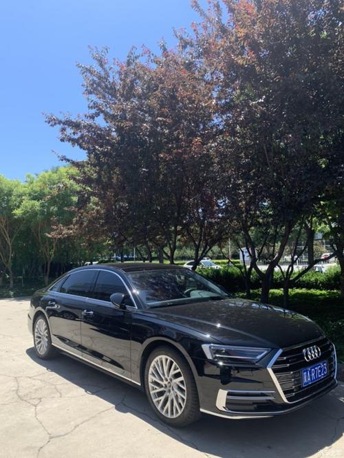 出2021款1500公里准新a8