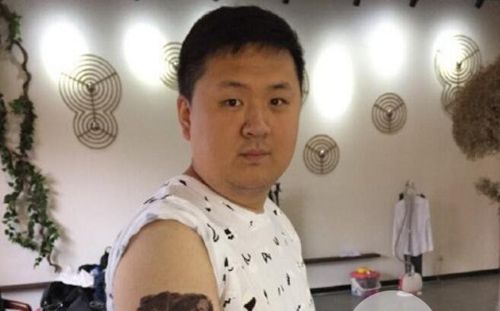 贾玲的男友是谁 孙集斌资料家庭背景被扒