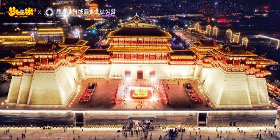 例如洛阳牡丹与地方历史文化结合;与天猫展开线上线下合作,无一不是