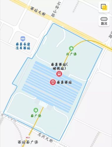 707路,233路,522路,512路,117快线出租汽车南昌西站北侧为下沉式广场