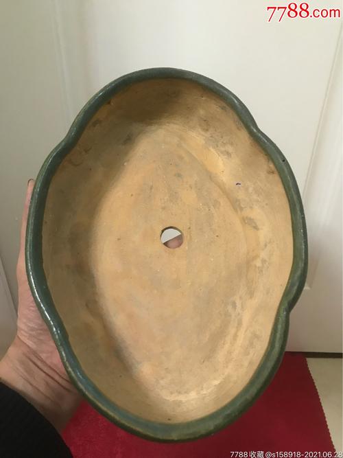 解放初石湾窑绿釉老花盆