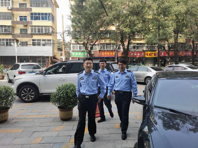 王晓龙副区长国庆中秋双节深入基层一线指导工作并慰问民警辅警