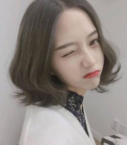 烫发种类辣么多短发如何选 短发这样烫才是今年最流行的