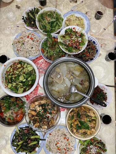 冯鑫威@李欣欣@王晨钰也都是hbuter丰盛的年夜饭呢小工的朋友圈里