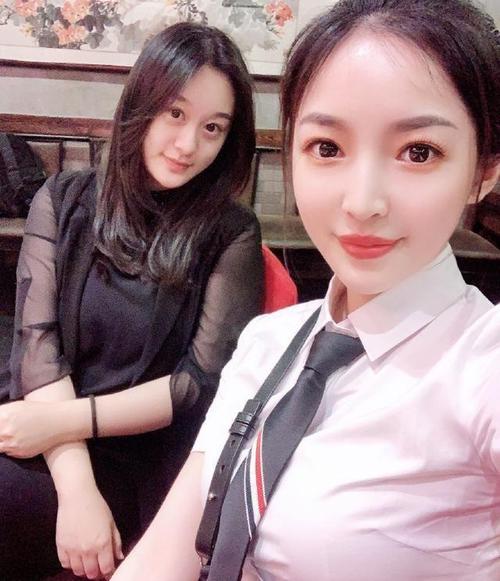 最美台球女裁判,跟潘晓婷比谁更美?