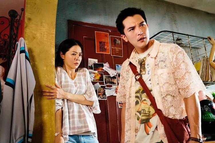 谁先爱上他的,这不是一个值得思考的问题.