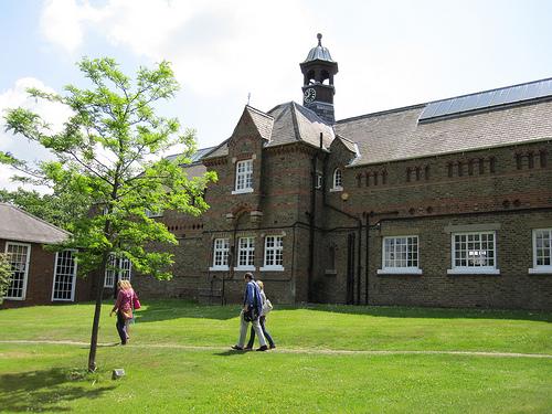 middlesex university 密德萨斯大学