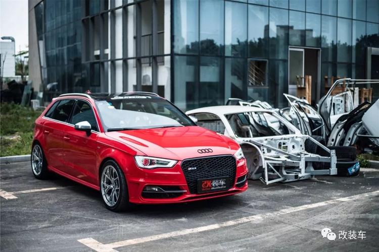 奥迪a3改装酒喷系统后,获得轮上300马力的平衡快感!