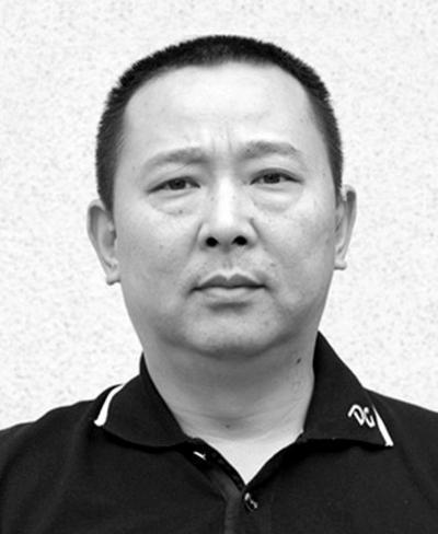 刘汉腐蚀干部当保护伞 检察长为其提供枪支弹药