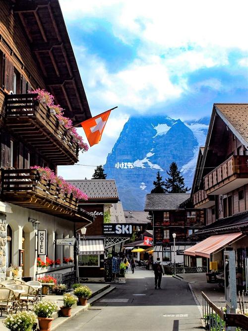 特色小镇 - 瑞士"悬崖小镇"米伦_自由行_悬崖_火车_度假_明信片_出行