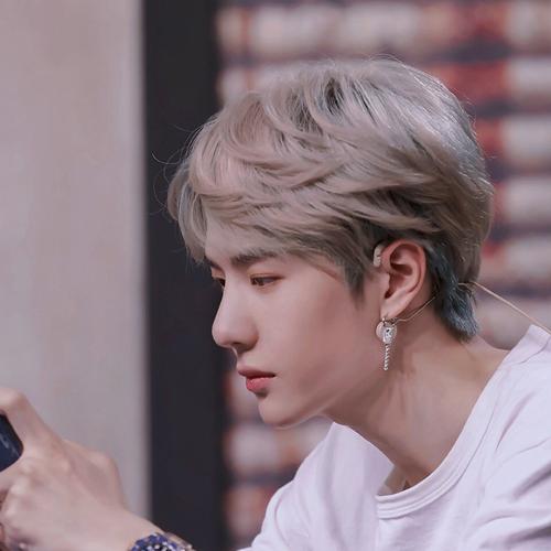 王一博同款耳环男潮冷淡风个性酷帅网红朋克情侣圆圈链条钛钢耳夹 白