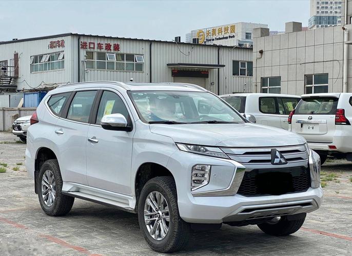 落地28万,6缸动力 四驱,三菱终于成功,新款帕杰罗劲畅来袭