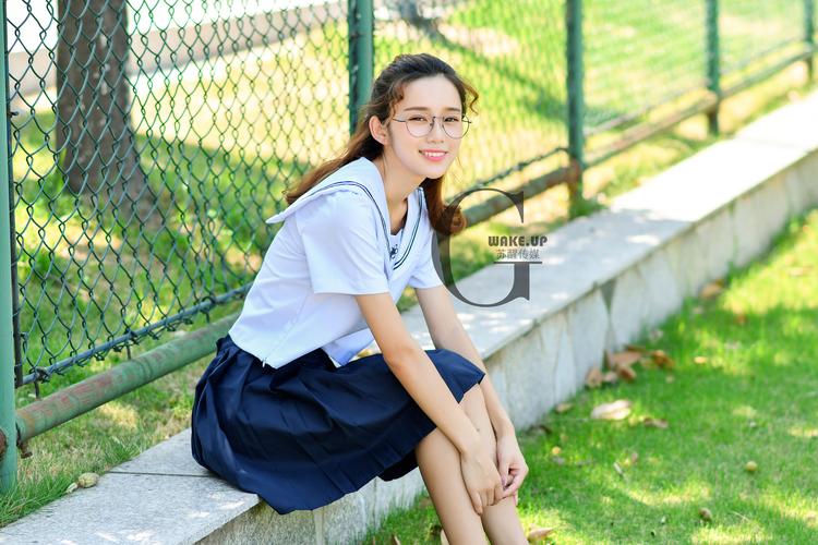 学生装
