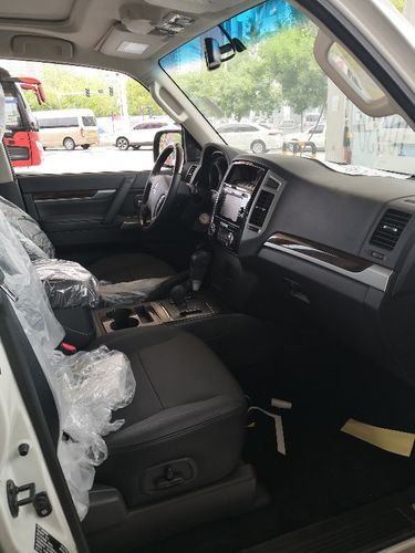 一代经典四驱越野车三菱帕杰罗v93超选四驱30v6发动机