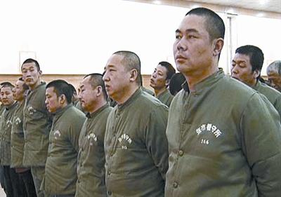 唐山黑胖黑社会_唐山黑社会装甲车_唐山黑社会老大照片