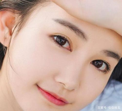女生眼睛有这3个"缺点",五官再精致也没气质,你中枪了