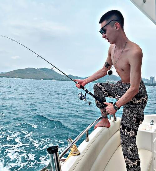 快手段宏楠触电新闻是真是假?事故现场监控视频曝光,去世事故原因揭晓