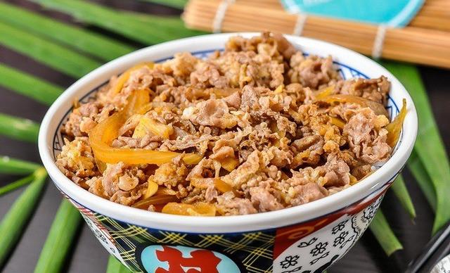 日式牛肉饭_牛丼日式牛肉饭