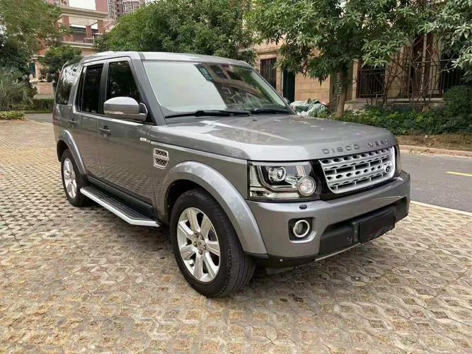 16年路虎发现4柴油仅售25万将其纯粹越野的特性表达出来