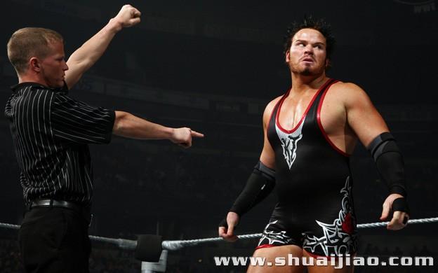 凯文·索恩(kevin thorn)是一名职业摔跤手运动员,于2000年首次登上