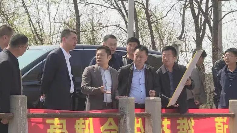 盖州:徐海龙调研民生工程进展情况