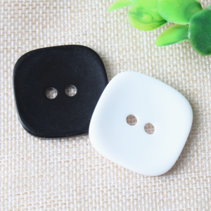 大衣扣子毛呢风衣扣毛衣西装外套正方形纽扣圆形装饰扣黑白钮扣