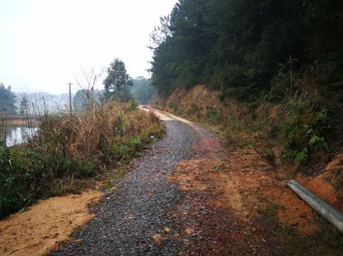 宁乡市老粮仓镇石梁村十组申请道路硬化