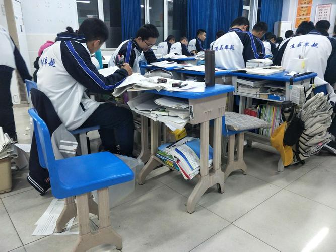 夜进衡中 追求卓越