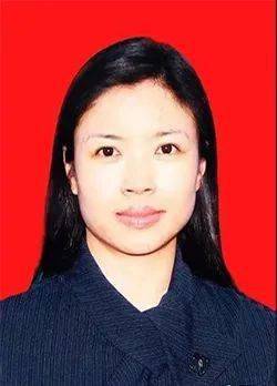 在职研究生学历,工程硕士,现任镇安县委常委,副县长(挂职两年)