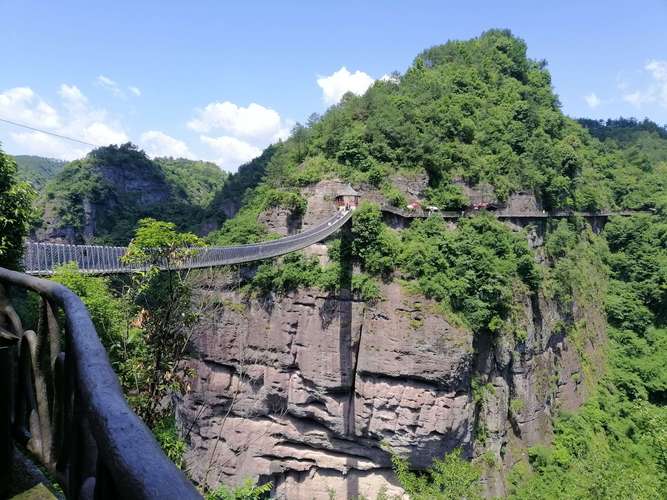 走进穿岩十九峰,观不一样的美景,现不一样的团队