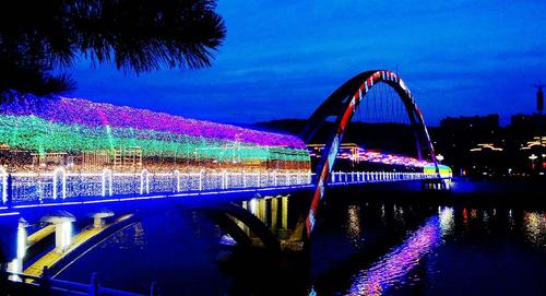 白山喷泉.彩虹桥夜景