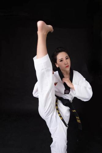 燃烧俱乐部跆拳道教练培训少儿专业