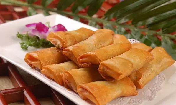 立春时还有自己的食品,主要是春饼,萝卜,五辛盘等,在南方则流行吃春卷