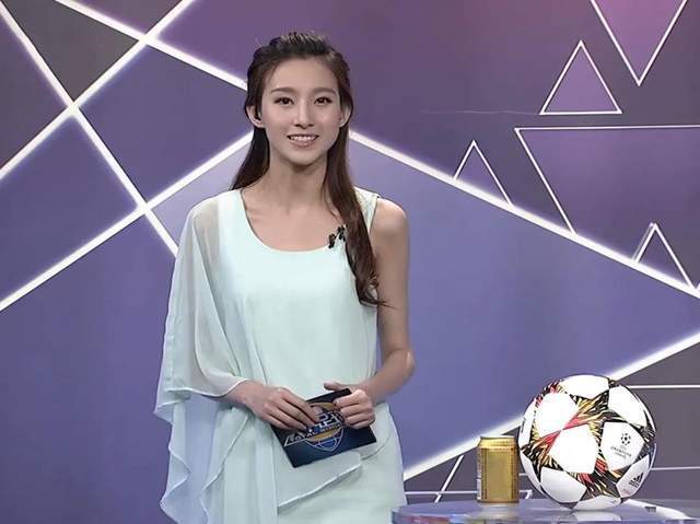 开年才6天就有7名大咖被称赞马凡舒漂亮张艺谋承担中国形象