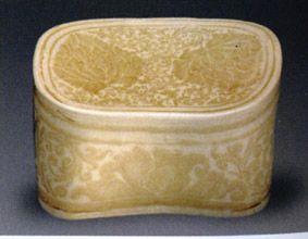 瑞谷瓷坊定瓷秘闻定窑剔花瓷枕赏析