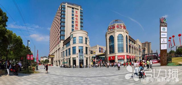 常熟市海虞新天地商业广场开业迎宾作为海虞镇重点商业服务业项目