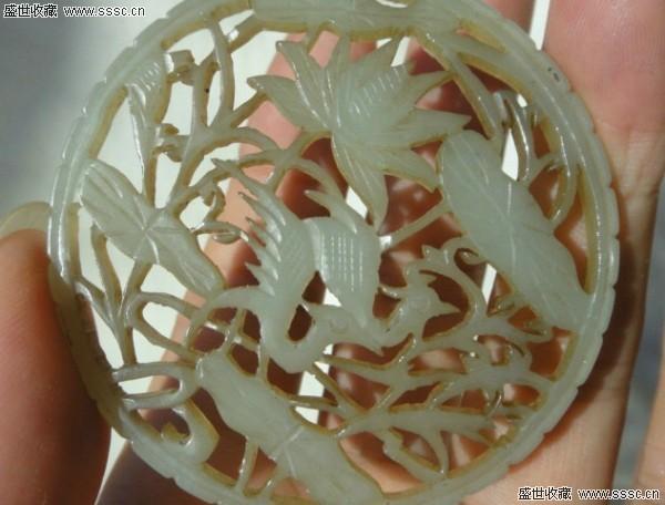 和田玉仙鹤荷花玉璧