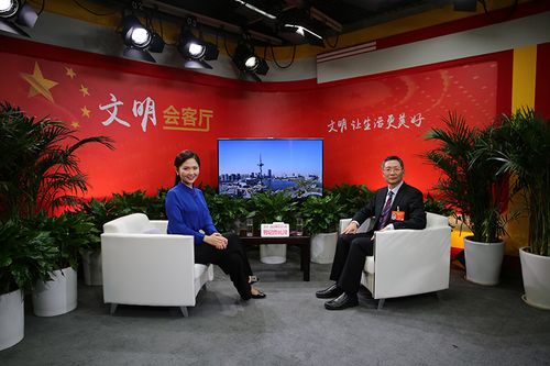 江苏省盐城市委书记戴源在访谈现场.中国文明网 贺子桓摄