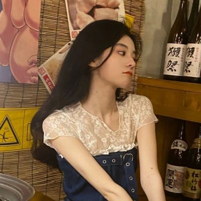 祁宋ins真人气质女生头像自截二转注明祁宋
